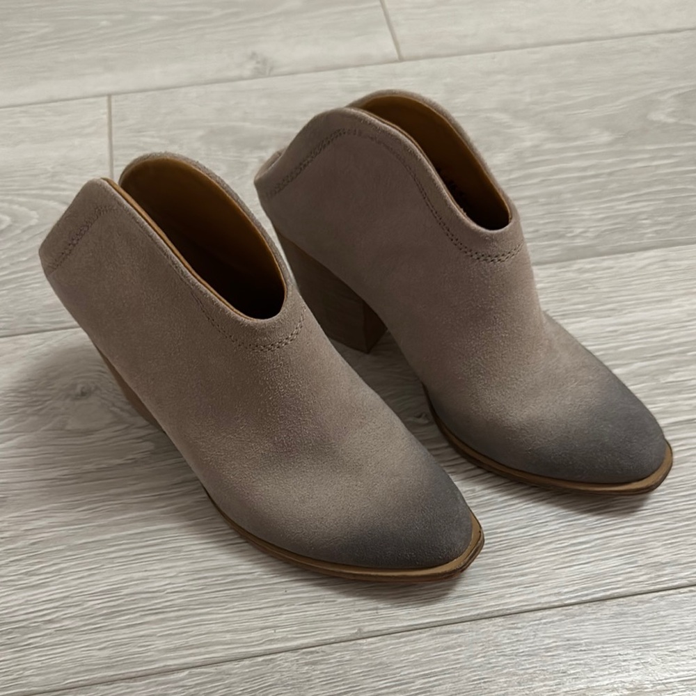 Chinese laundry booties size 6
